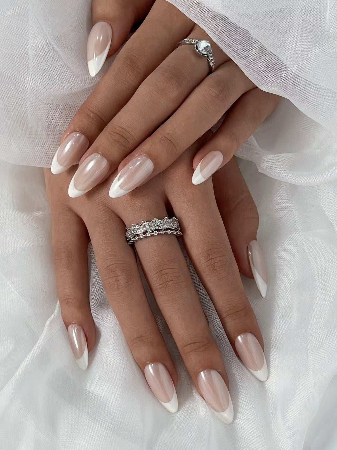 GLAZED FRENCH WHITE